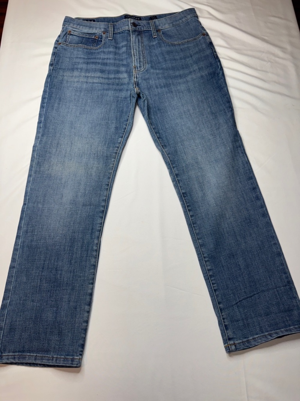 Lucky Brand 223 Straight Light Wash Men's Jeans Size 33x30 Gold Stitch